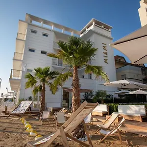 Miami Hotel