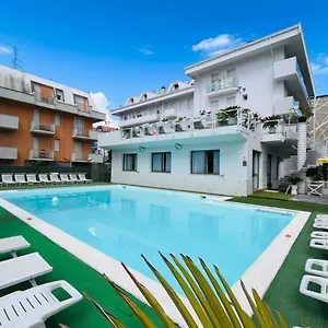 Nautilus Family Hotel