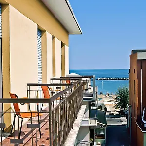 Tura Hotel